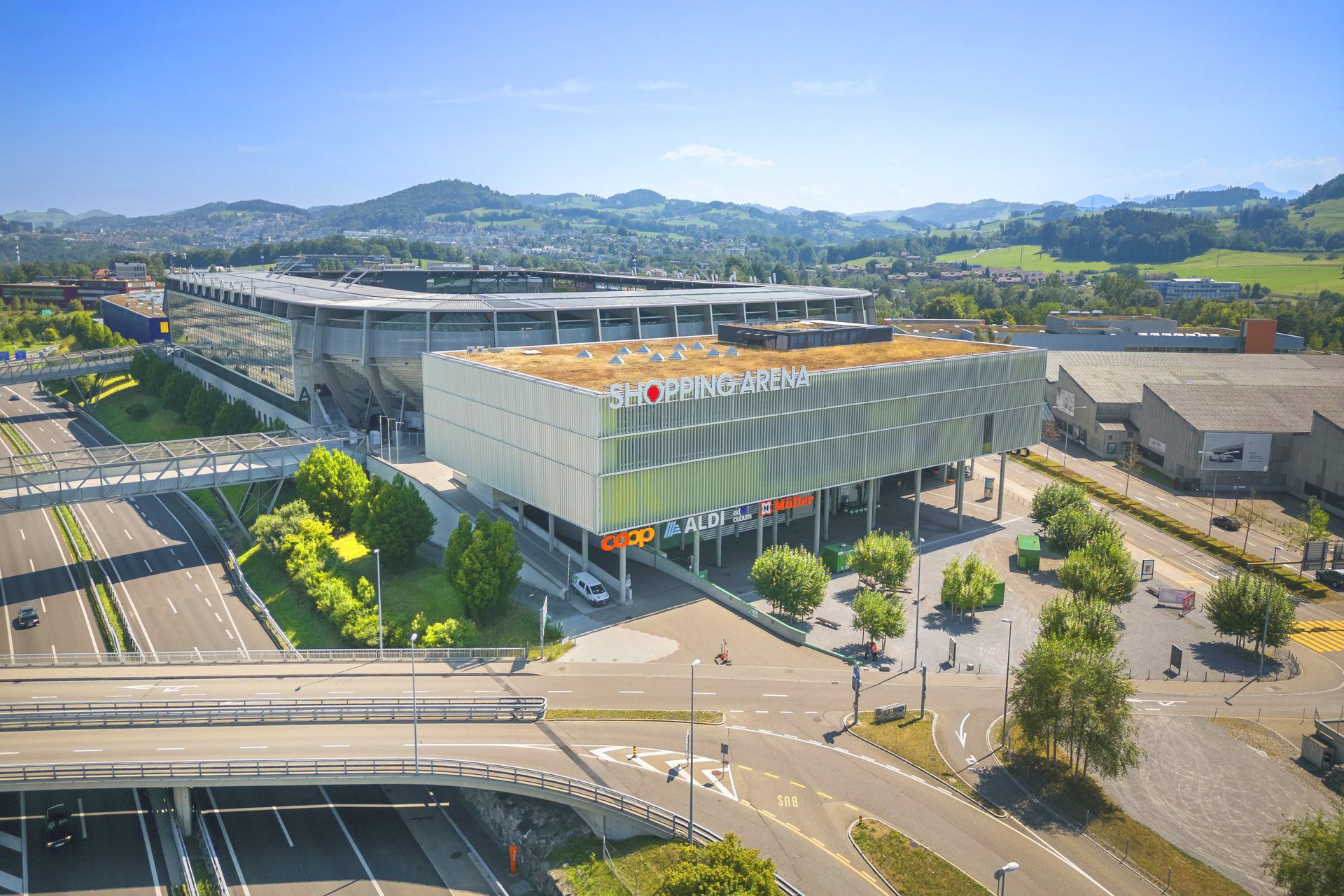 Shopping-Arena-Aussenansicht